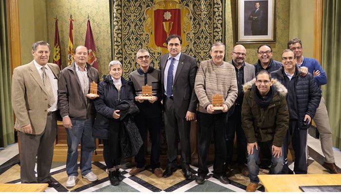 El Ayuntamiento de Cuenca rinde homenaje a los trabajadores municipales que se han jubilado en 2018