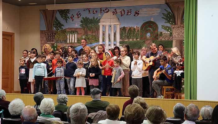 Festival de Navidad de las Parroquias de Sigüenza en la Residencia Saturnino López Novoa