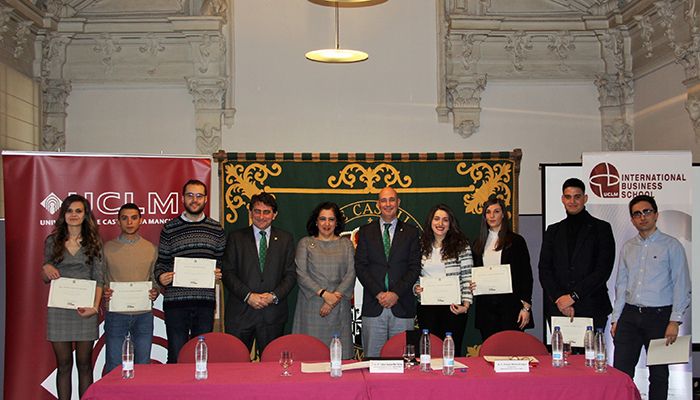 Fundación Eurocaja Rural y UCLM entregan los 4º premios a Trabajos Fin de Grado