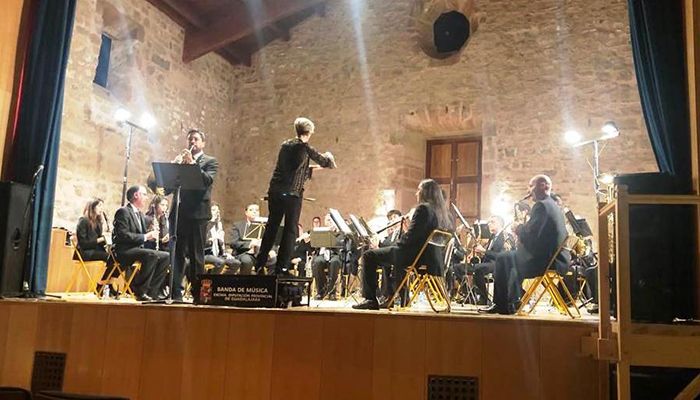 La Banda de la Diputación de Guadalajara ofreció un conciertazo en su actuación en Sigüenza conmemorando los 40 años de la Constitución