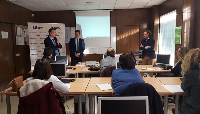 Los empresarios de Tarancón se forman para vender en redes sociales más allá de nuestras fronteras