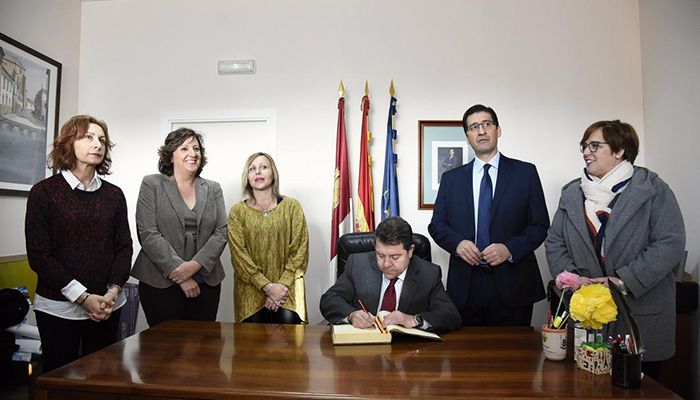 Page anuncia la implantación de los estudios de Turismo en Cuenca e Informática en Talavera de la Reina para el curso 2019-2020