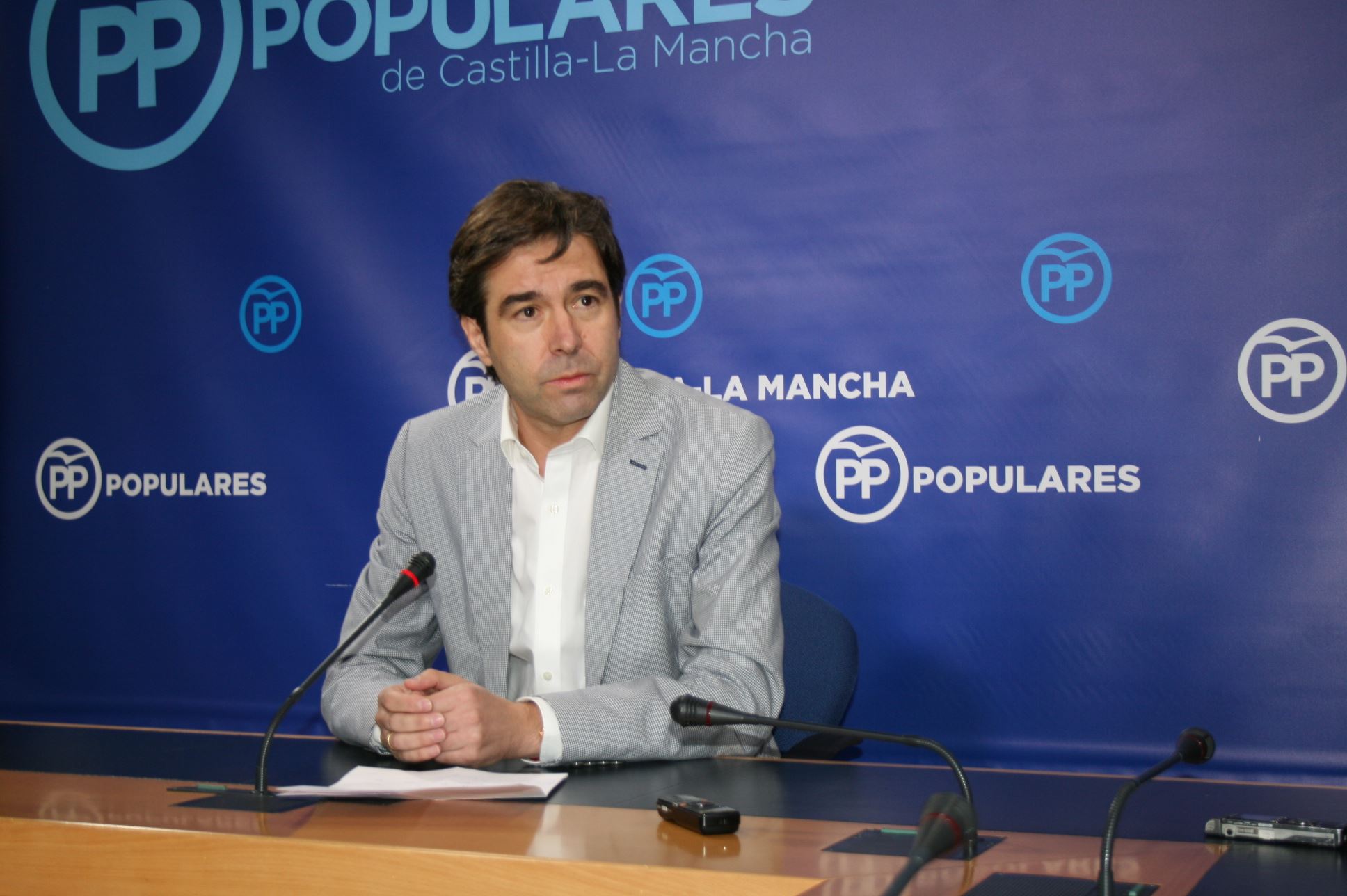 Robisco alerta de la “caricatura de sí mismo” en la que se ha convertido Page tras sus reiteradas mentiras y anuncios vacíos