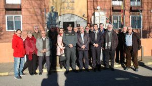 Canales recuerda a los alcaldes de la zona de Torremocha del Campo que se ha incrementado la presencia de efectivos de la Guardia Civil