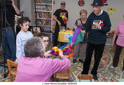 Dos magos de la Fundación Abracadabra llenan de sorpresas el Hospital de Guadalajara 3 Dos magos de la Fundación Abracadabra llegan de sorpresas el Hospital de Guadalajara