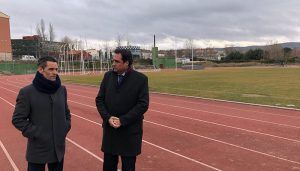 El Ayuntamiento de Cuenca aprueba la licitación de la pista de atletismo del Luis Ocaña y del césped de Obispo Laplana