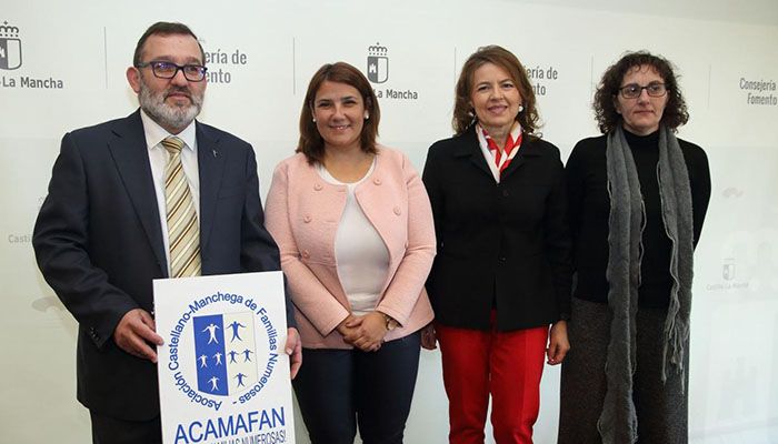 En marcha el Título Digital que más de 36.000 familias numerosas podrán utilizar en su teléfono móvil