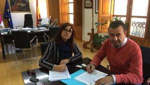Herrera firma de las obras de rehabilitación del Archivo Histórico y del patio de la Iglesia Jesuita