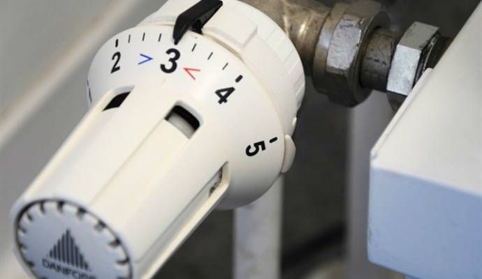 Los alumnos del IES Santiago Grisolía de Cuenca comienzan el curso, tras las vacaciones navideñas, con las aulas a 13 grados