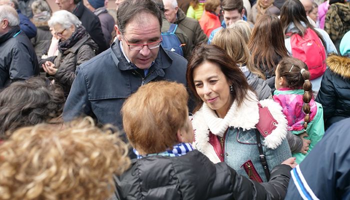 Luz Moya destaca el valor de las tradiciones y anima a los conquenses a participar en ellas y transmitirlas