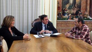 Mariscal muestra su apoyo al alpinista Pedro Cifuentes para su próximo reto en el pico Fitz Roy