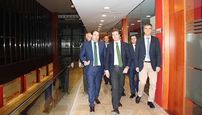 Pablo Casado, presidente del PP, visita el CEEI de Guadalajara