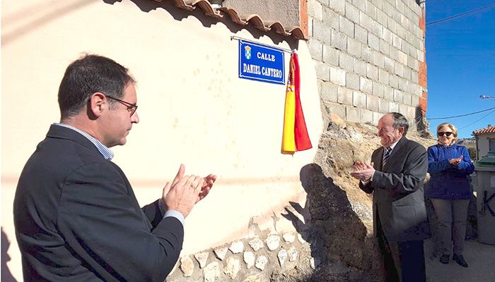 Prieto reivindica el papel fundamental de los alcaldes y concejales para el presente y futuro de nuestros pueblos