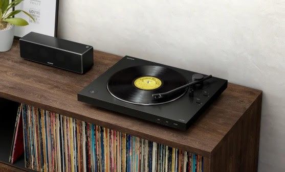 Sony sorprende con un tocadiscos inalámbrico para recrear la experiencia sonora del vinilo clásico