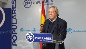 Aguirre advierte de que Page tiene que frenar con sus votos los “privilegios exclusivos” para Cataluña y la traición de Sánchez a España 2 Aguirre advierte de que Page tiene que frenar con sus votos los “privilegios exclusivos” para Cataluña y la traición de Sánchez a España