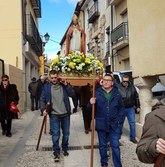 Brihuega celebra San Blas con una misa cantada y procesión