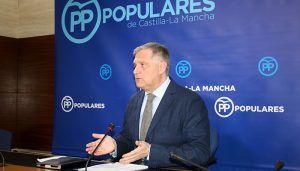 Cañizares exige a Page que escuche y ofrezca soluciones a los médicos de Atención Primaria, en lugar de realizar viajes a Chicago