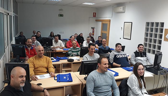 CEOE-Cepyme Cuenca forma en Iniesta y Casasimarro a empresarios sobre “Legalización de transporte”