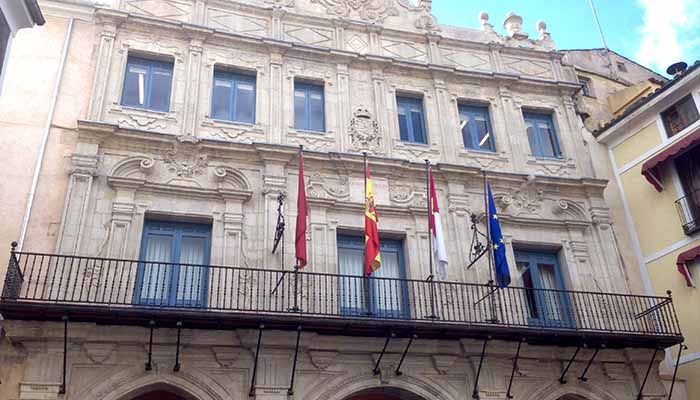 Cs Cuenca denuncia que el equipo de Gobierno del PP haya dejado de celebrar bodas civiles en el Ayuntamiento los fines de semana