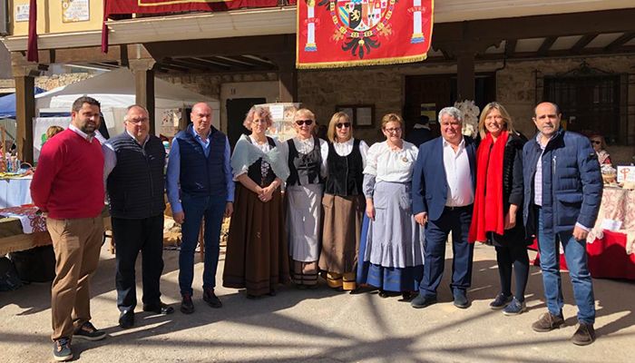 José Manuel Latre ensalza el atractivo turístico de la Feria de Tendilla que atrae a miles de visitantes