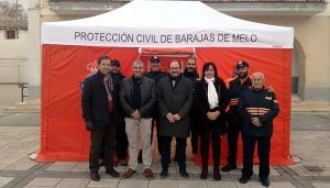 La Junta entrega una tienda de campaña de primeros auxilios a la Agrupación de Protección Civil de Barajas de Melo