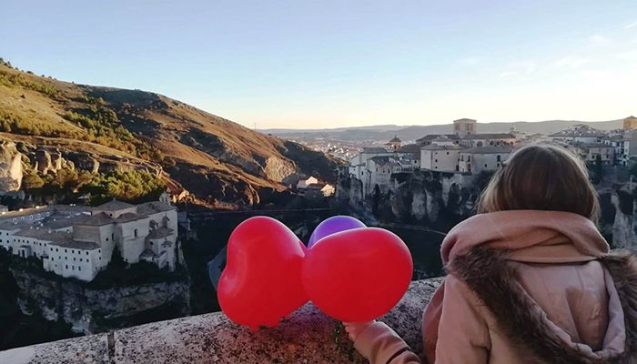 La Oficina Municipal de Turismo celebra el Día de San Valentín con el sorteo ‘In love with Cuenca’