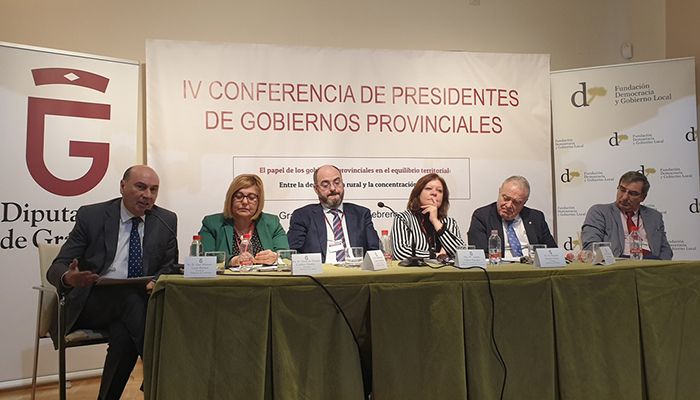 Latre apuesta por las diputaciones para generar “oportunidades de desarrollo en el medio rural”