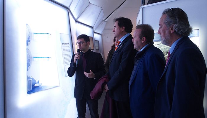 Mariscal inaugura en el parque San Julián la exposición ‘El Ártico se rompe’