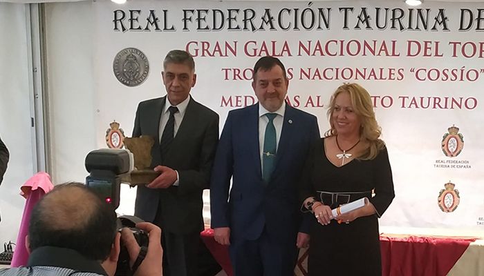 Premiada la Peña Taurina de Azuqueca de Henares por sus 25 años de historia