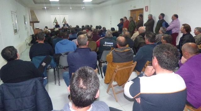 Asaja Cuenca ofrece su apoyo para la creación de una agrupación de productores de lentejas que acceda a la comercialización y garantice precios por encima de los costes