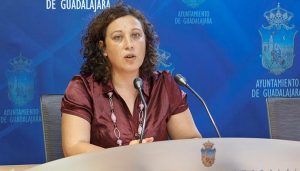 Verónica Renales acusa al delegado de la Junta de mentir El Ayuntamiento nunca ha denegado a ninguna asociación espacios municipales para el desarrollo de sus actividades