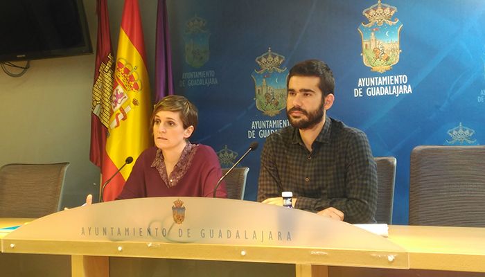 Ahora Guadalajara quiere que se investigue la prestación del servicio de actividades deportivas acuáticas tras una posible vulneración del derecho a huelga