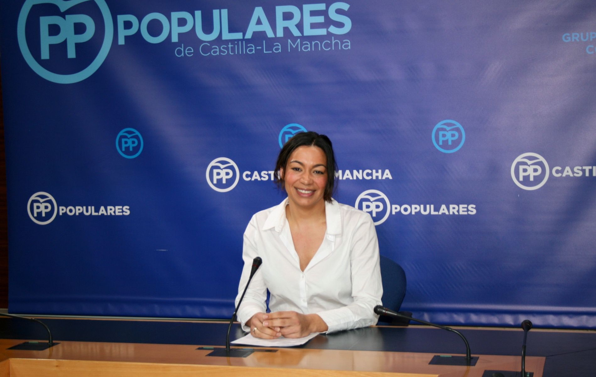 Alonso destaca que el PP está centrado en las soluciones y en defender el orgullo de ser castellano-manchegos y españoles