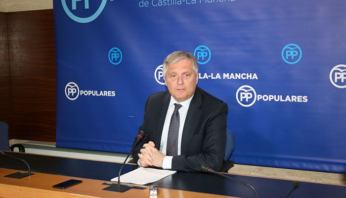 Cañizares denuncia que Page oculta, en las listas de espera, más del doble de los pacientes que publica, como se ha descubierto en Andalucía