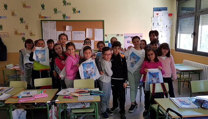 COFICAM inicia en Cuenca una campaña para inculcar buenos hábitos posturales a los niños en su día a día