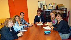 El Gobierno regional se interesa por el proyecto del CEIP ‘Federico Muelas’ para ser Comunidad de Aprendizaje