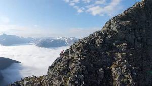 El nuevo vídeo de Kilian Jornet peinando las crestas de la escarpada cordillera de Anslasnes, Noruega