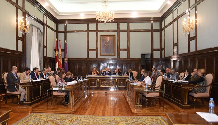 El Pleno de la Diputación de Guadalajara aprueba diferentes reconocimientos y distinciones a personas e instituciones destacadas de la provincia