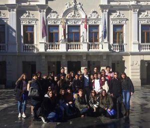 Estudiantes italianos y españoles visitan el Ayuntamiento de Guadalajara de la mano del IES Buero Vallejo