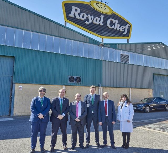 Eurocaja Rural visita la empresa Royal Chef, especializada en la elaboración y distribución de productos de alimentación