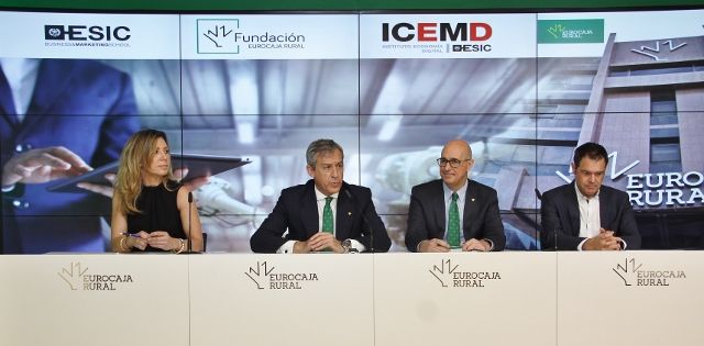 Fundación Eurocaja Rural y ESIC lanzan un programa formativo innovador de transformación digital