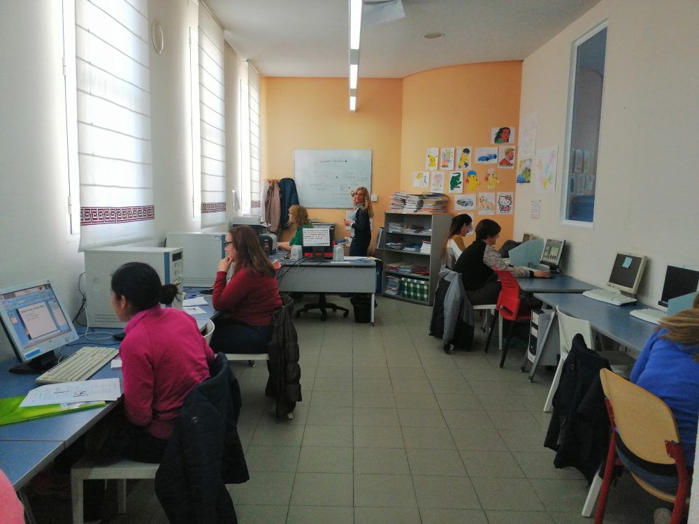 La Biblioteca de Alovera realiza cursos de Alfabetización Digital y Power Point