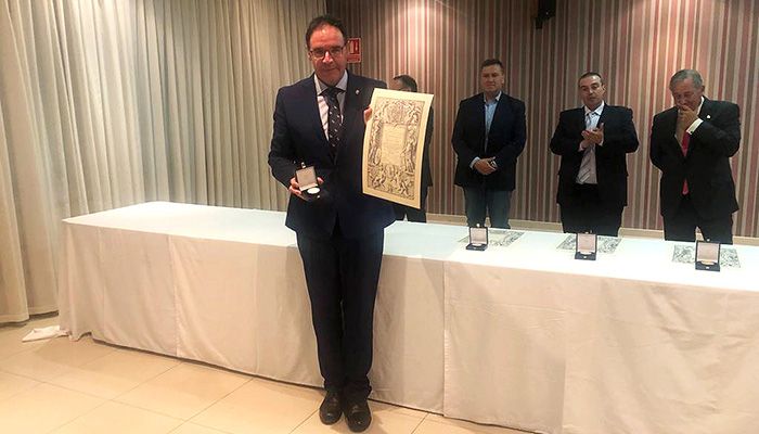 La Diputación de Cuenca recibe la Medalla de Plata de la Asociación Española de Amigos de los Castillos