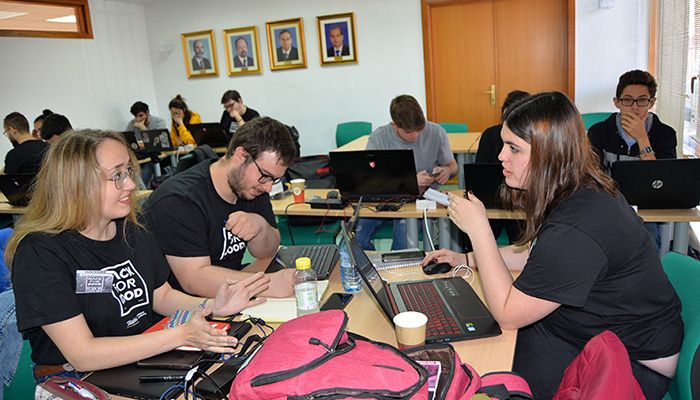 La UCLM y Telefónica retan a 32 ‘hackers’ a desarrollar soluciones tecnológicas para construir un mundo mejor