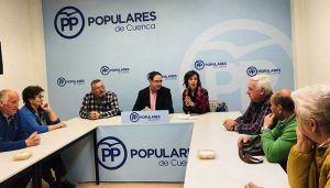 Luz Moya plantea una “ciudad global que atienda igual a sus vecinos, sin importar el barrio o la pedanía en la que vivan” 2 Luz Moya plantea una “ciudad global que atienda igual a sus vecinos, sin importar el barrio o la pedanía en la que vivan”