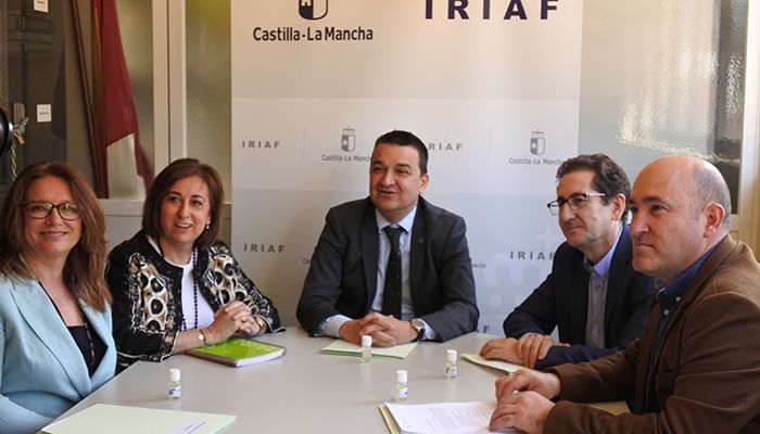 Martínez Arroyo preside el Consejo de Dirección del IRIAF donde se ha analizado el trabajo de la Enológica y los proyectos de innovación agroalimentario y forestal