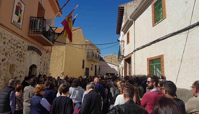 Mazuecos sale a la calle pidiendo medidas que acaben con la sucesión de actos vandálicos que están inquietando al pueblo