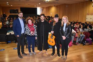 Más de 400 alumnos asisten el Museo de Paleontología de Castilla-La Mancha a la representación de El Lazarillo de Tormes