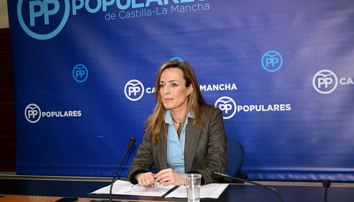 Navarro denuncia la hipocresía de Page, que dice estar en contra de los indultos por delitos de rebelión o sedición, cuando rechazó una propuesta del PP para prohibirlos