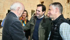 Núñez compromete su apoyo para impulsar el sector apícola de la región porque es un generador de empleo, riqueza y oportunidades para el medio rural 2 Núñez compromete su apoyo para impulsar el sector apícola de la región porque es un generador de empleo, riqueza y oportunidades para el medio rural